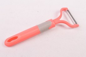 Pelapapas con mango plastico colores varios (1).jpg